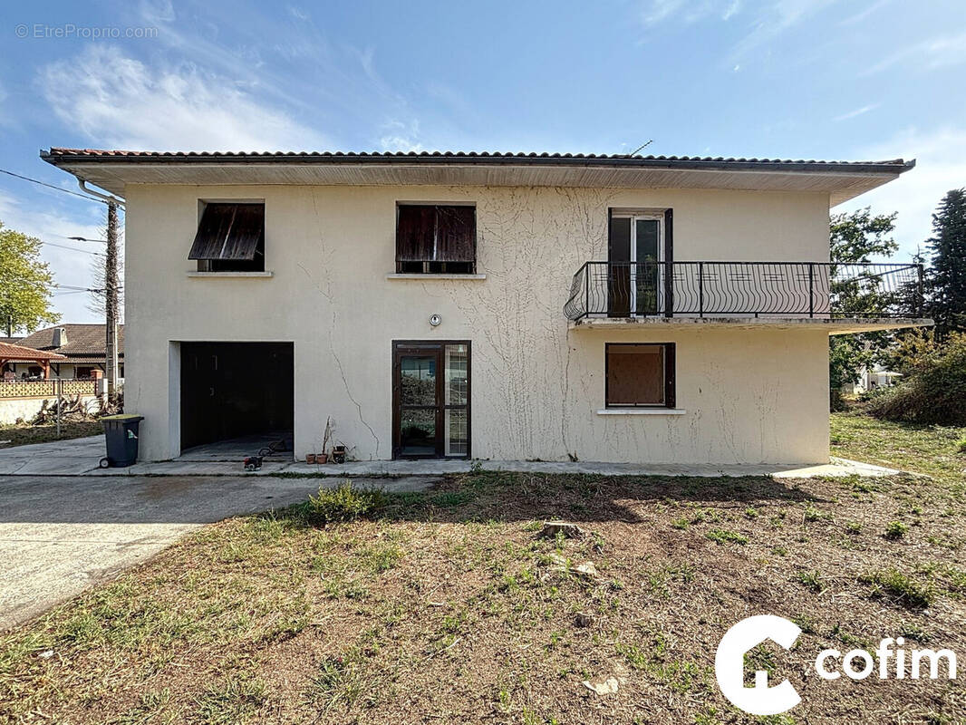 Maison à TRIE-SUR-BAISE