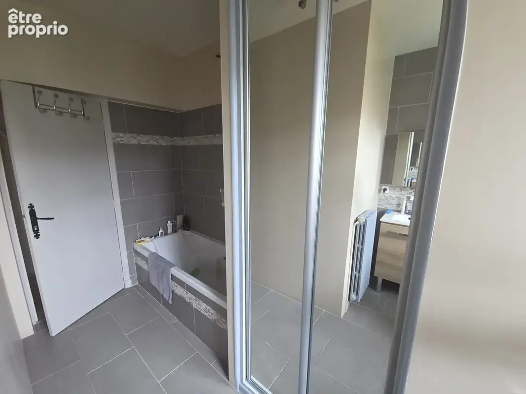 Maison T6 à Balma de 168m2 avec piscine et garage double ! - photo 9