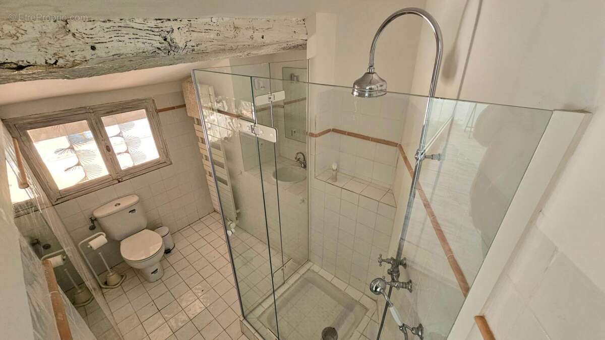 Opportunité exceptionnelle pour investisseurs : grande maison avec terrasse - photo 11