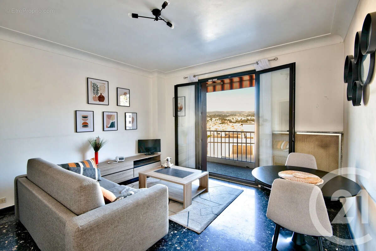 Appartement à NICE