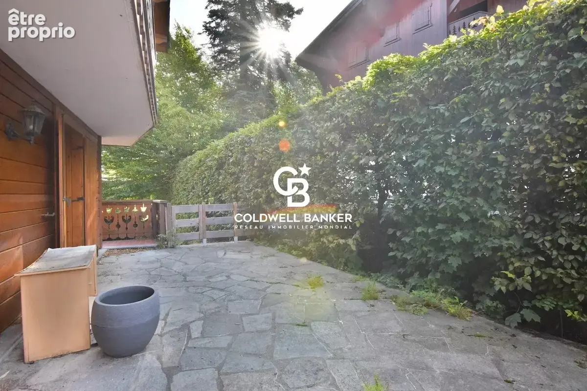 Appartement avec terrasse - 35 m² - Les Houches centre - photo 6