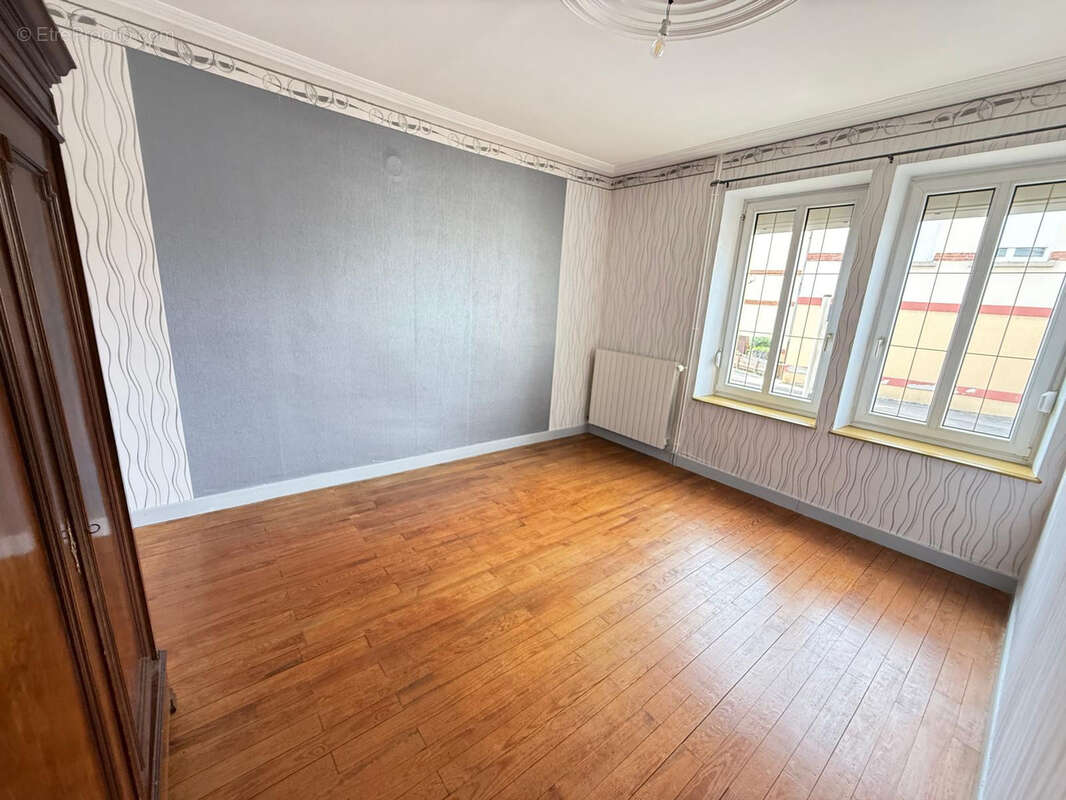 Maison à SAINTE-MARIE-AUX-CHENES