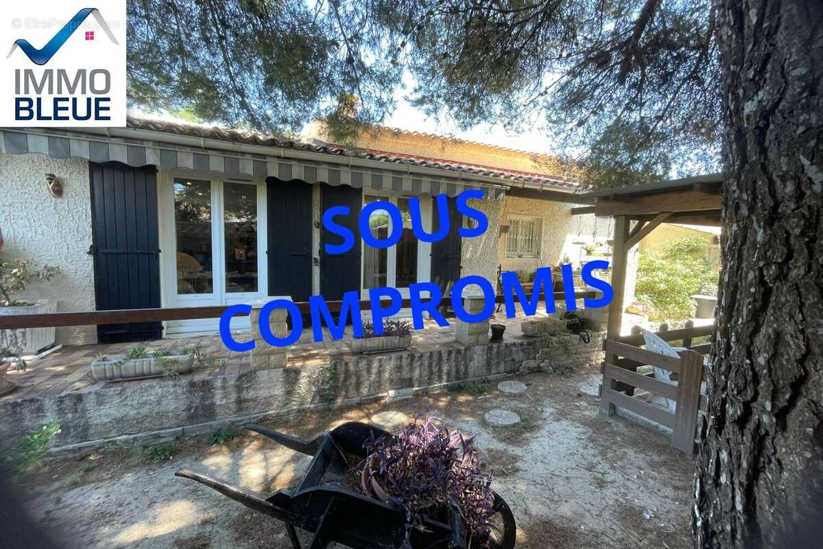 Maison à CHATEAUNEUF-LES-MARTIGUES