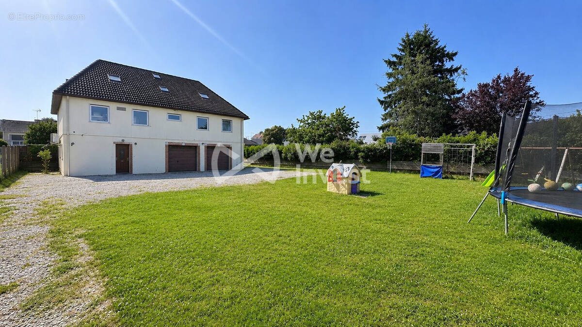Maison à AMILLY