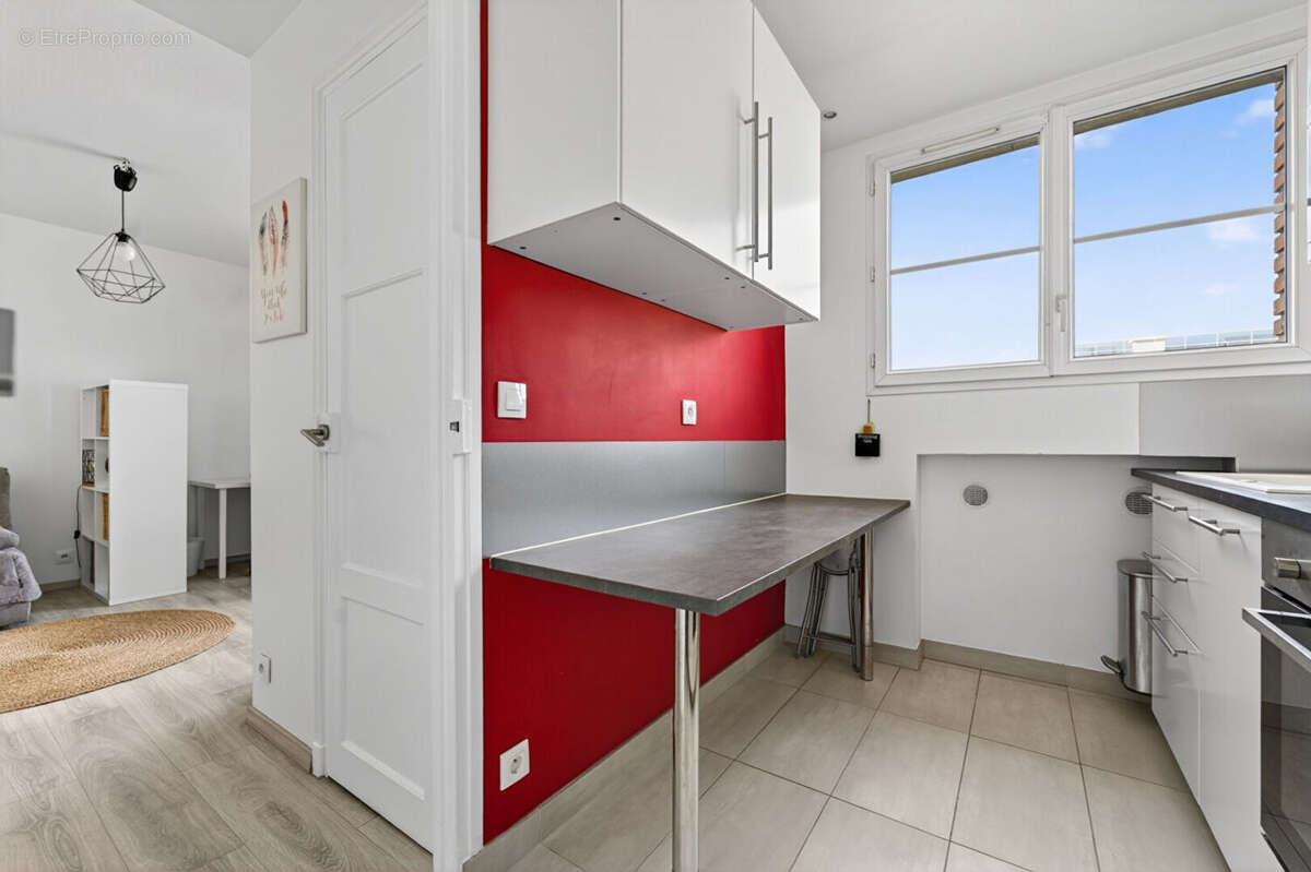 Appartement à PARIS-14E