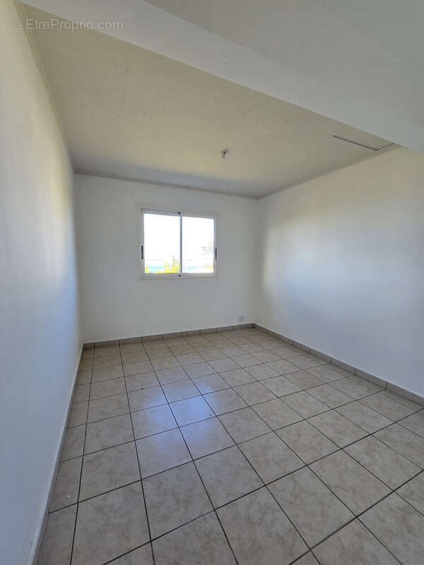 Maison 118 m² à Saint-Joseph  - photo 8