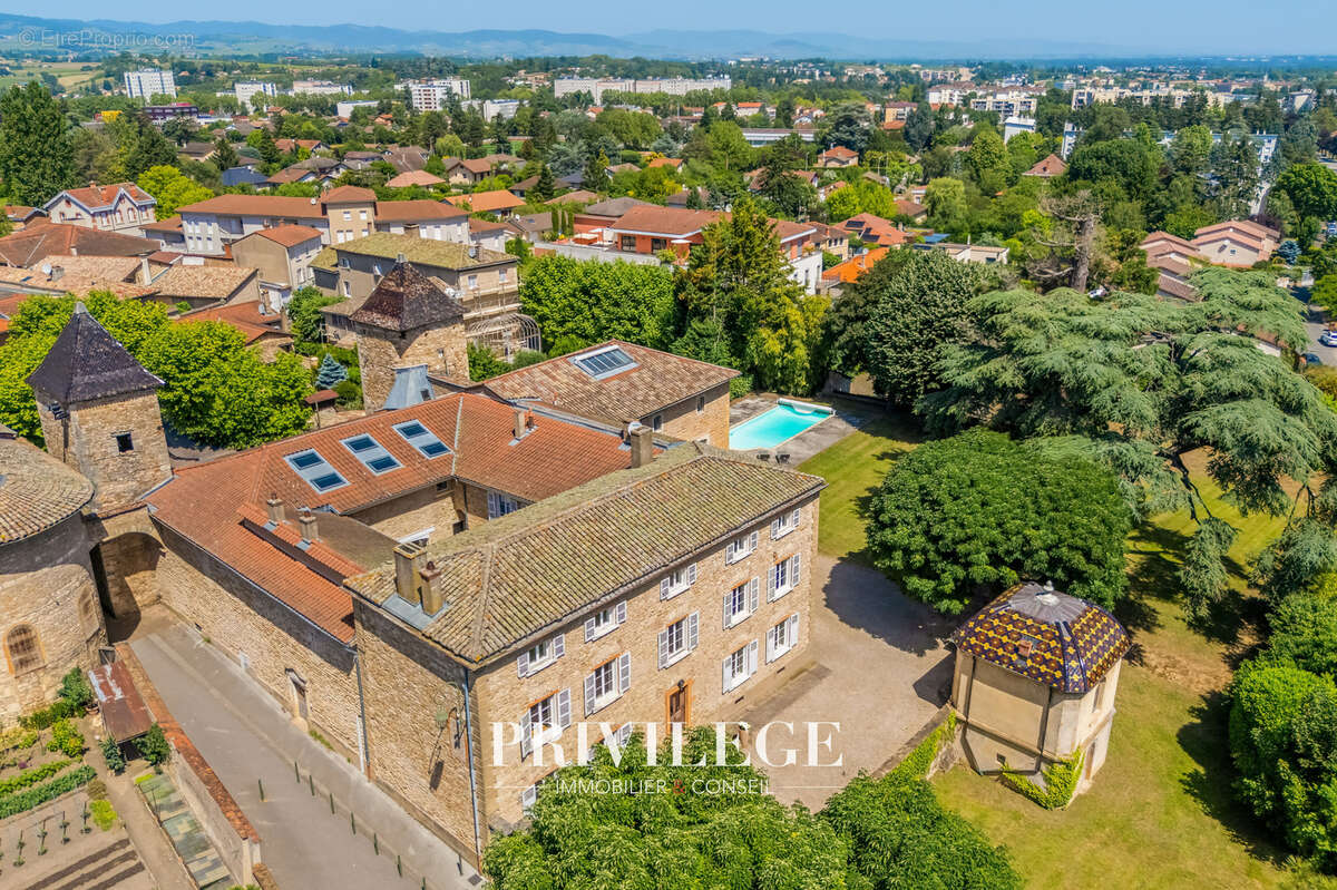 Maison à LIMAS