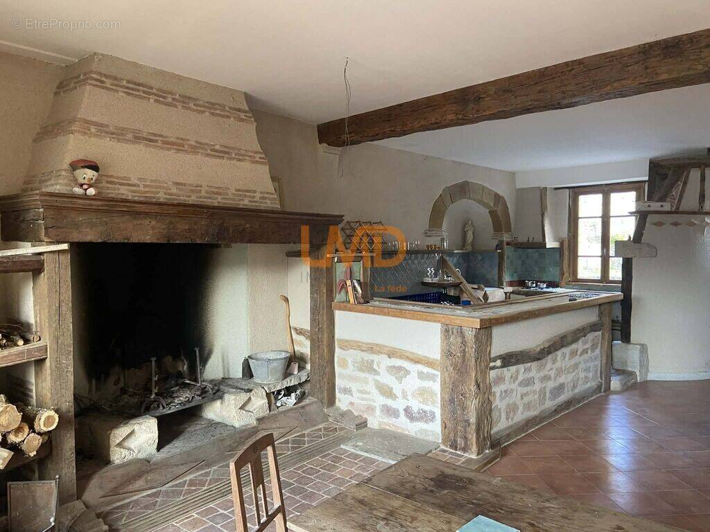 Maison à AUBIN