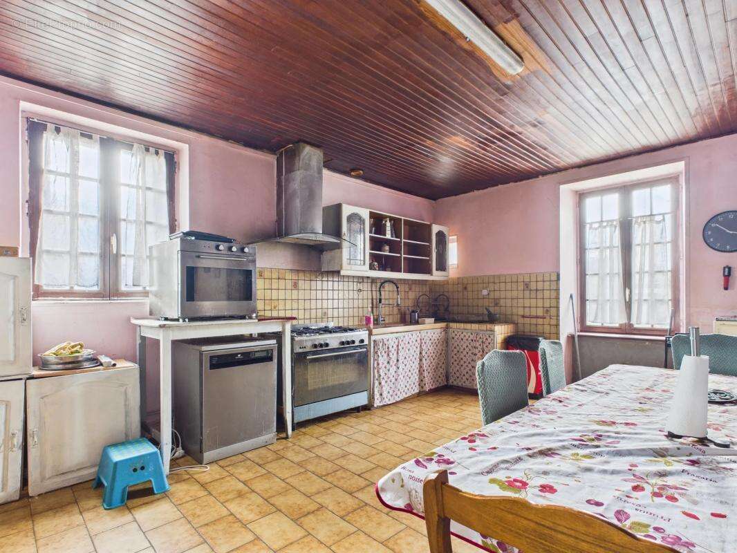 Maison à SEREZIN-DU-RHONE