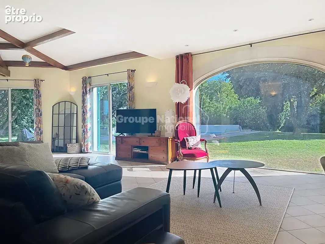 Maison Piolenc 190 m² sur terrain de 4528 m² arboré avec piscine - photo 5