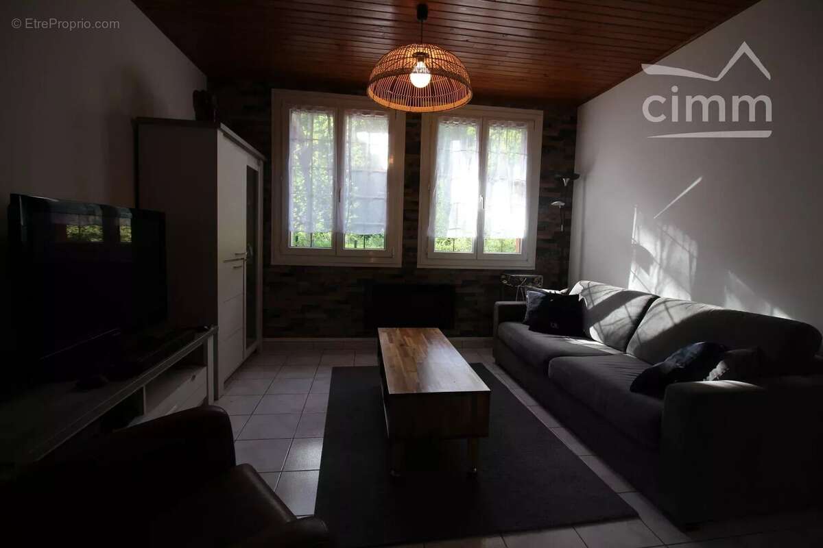 Maison à AXAT