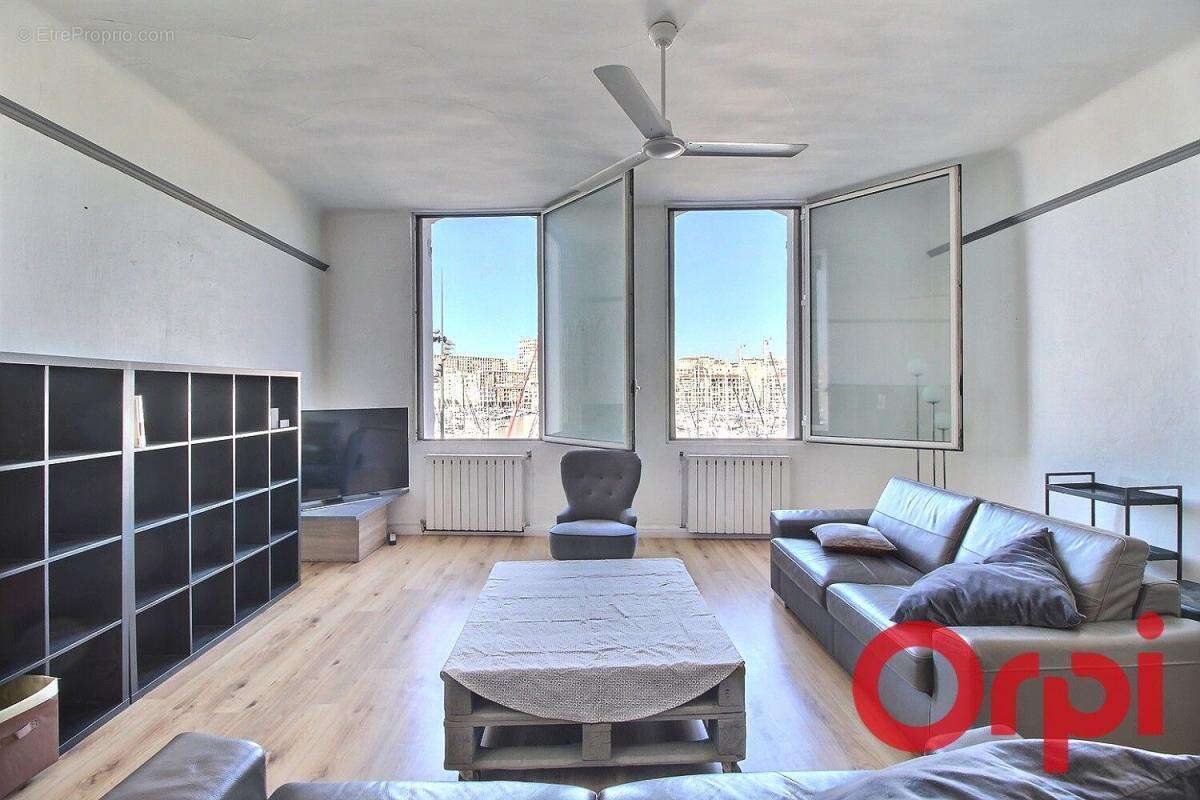 Appartement à MARSEILLE-7E