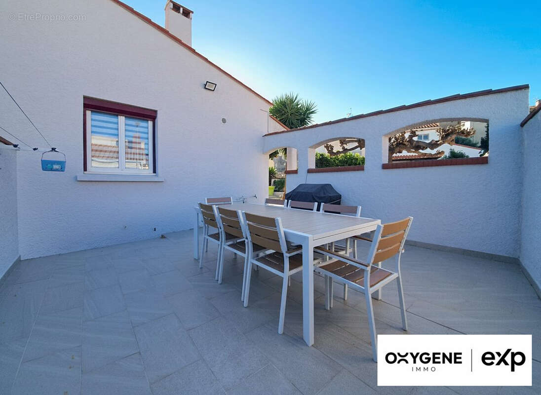 Maison à VILLENEUVE-DE-LA-RAHO