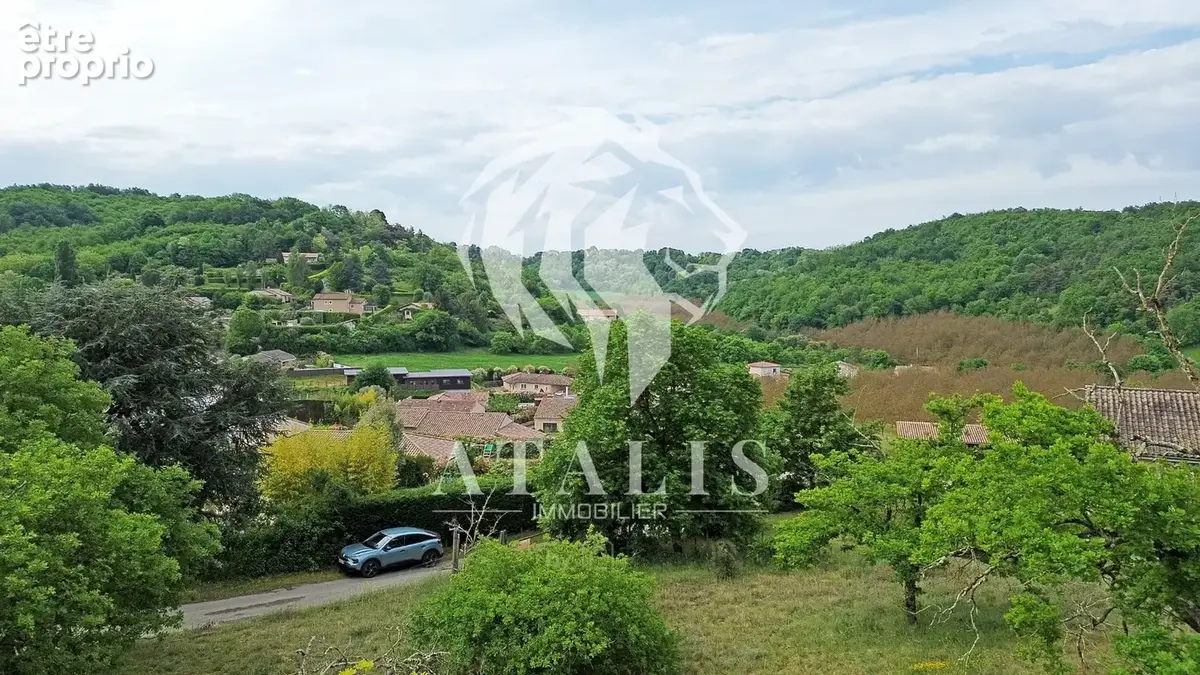 Terrain à PARNANS