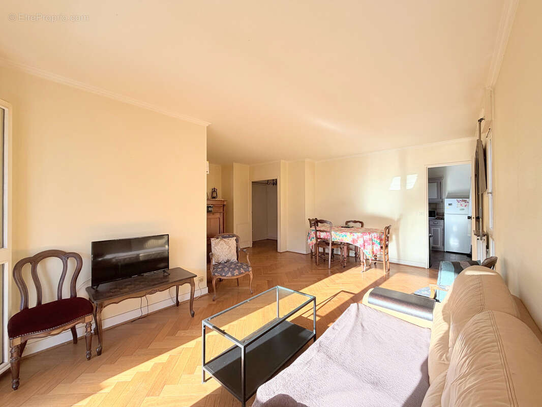 Appartement à RUEIL-MALMAISON