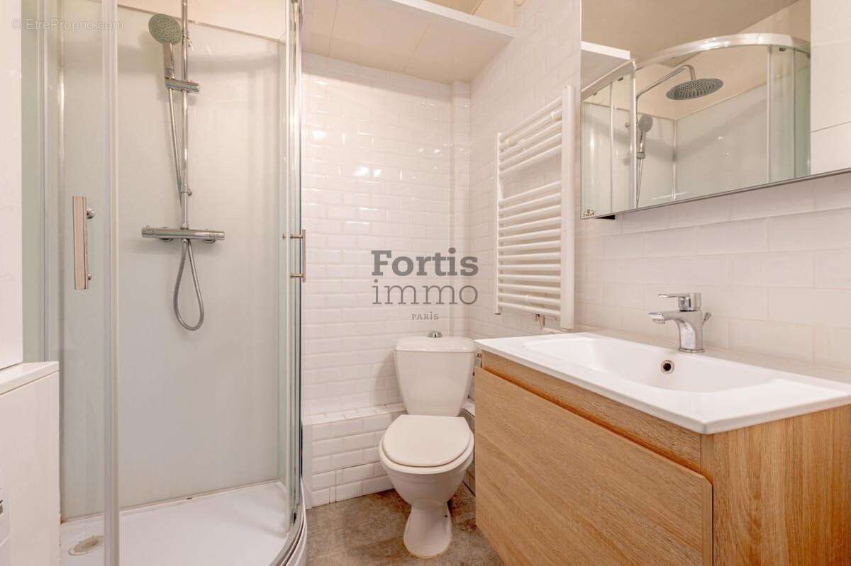 Appartement à PARIS-2E