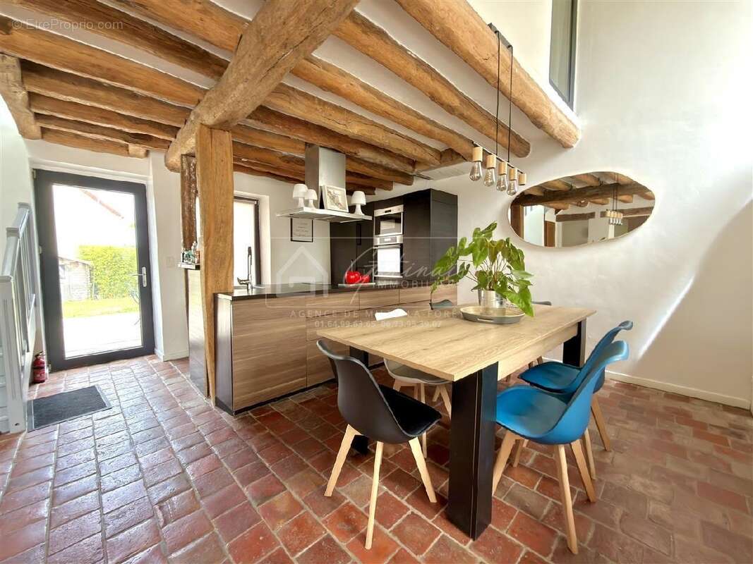 Maison à NEMOURS