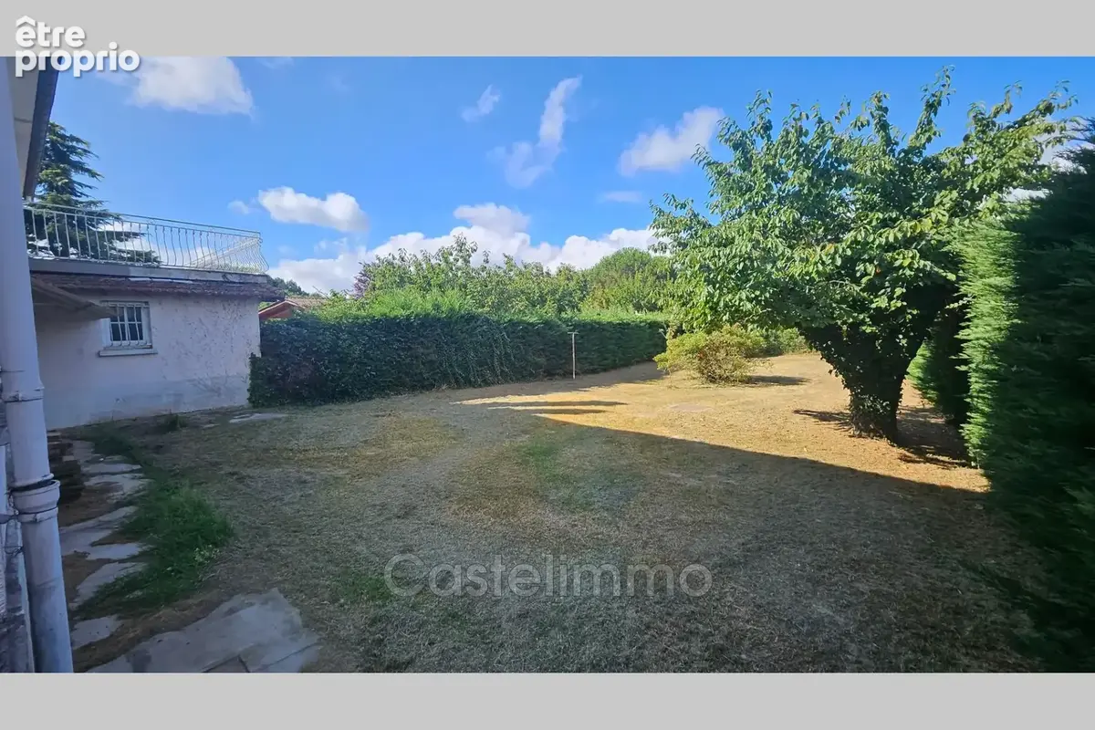 Maison 230 m² à Castelsarrasin  - photo 4