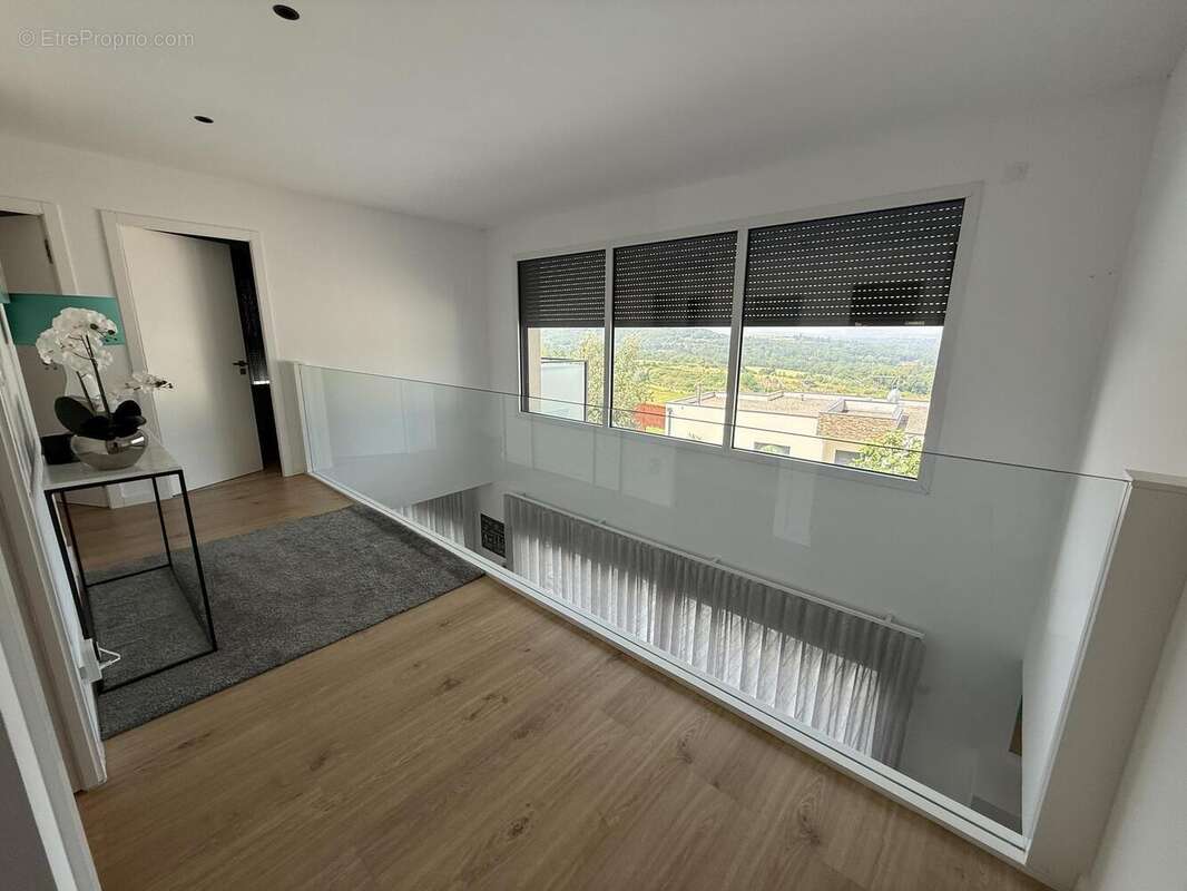 Photo 9 - Maison à LIMONEST