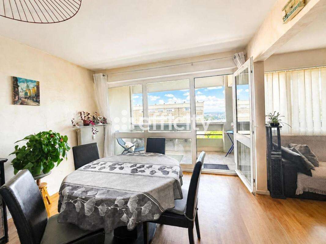 Appartement à CALUIRE-ET-CUIRE