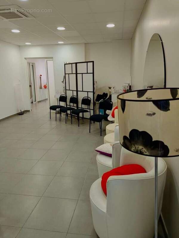 Photo 4 - Commerce à CARCASSONNE