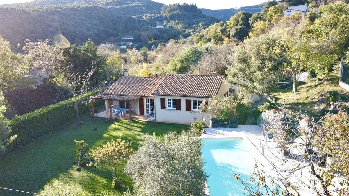 Maison à SAINT-PERAY