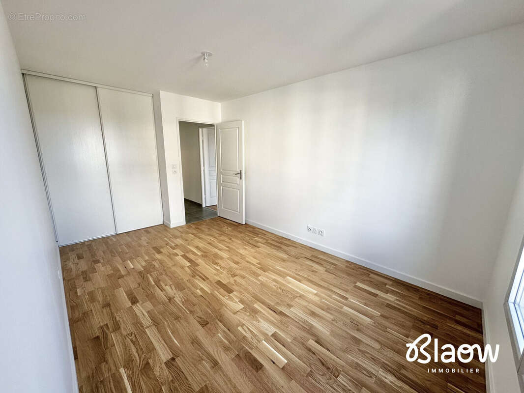 Appartement à MEYZIEU