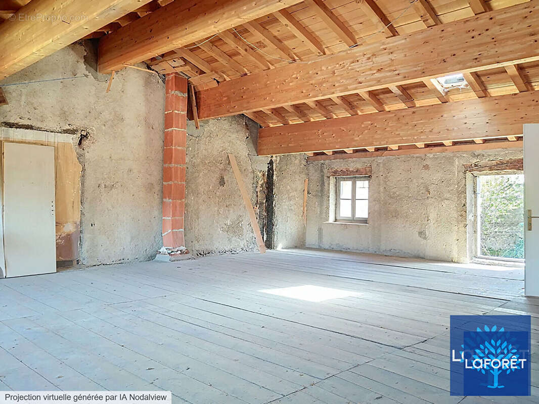 Appartement à ESPALY-SAINT-MARCEL