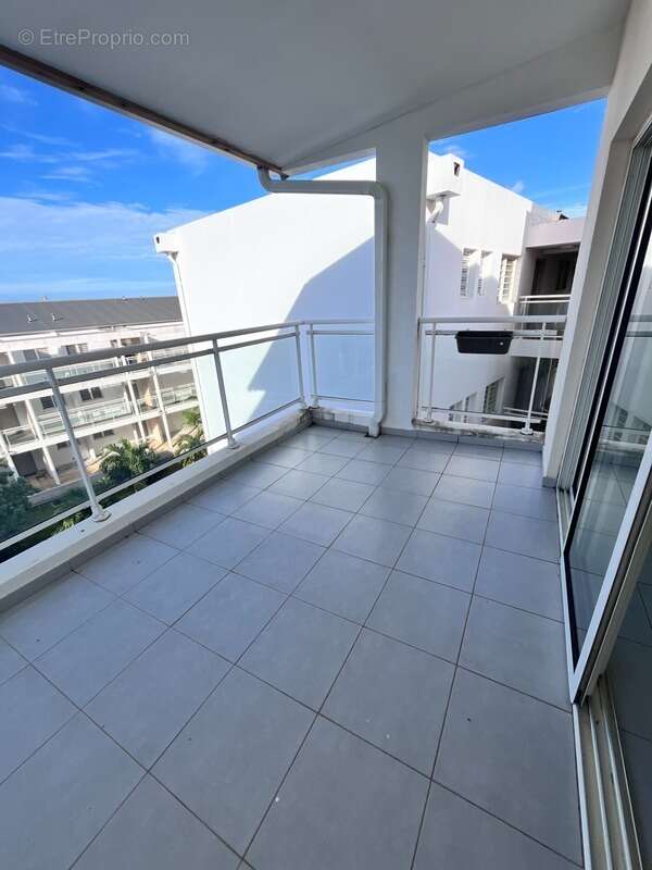 Appartement à SAINT-DENIS