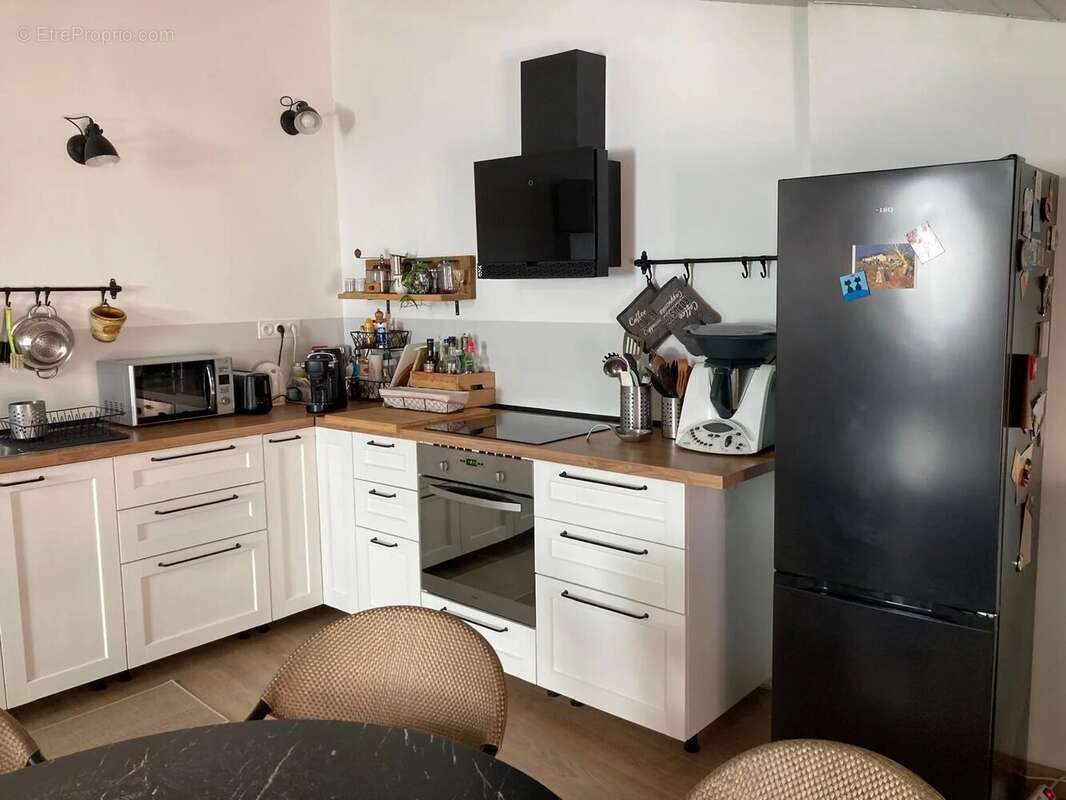 Appartement à COTIGNAC