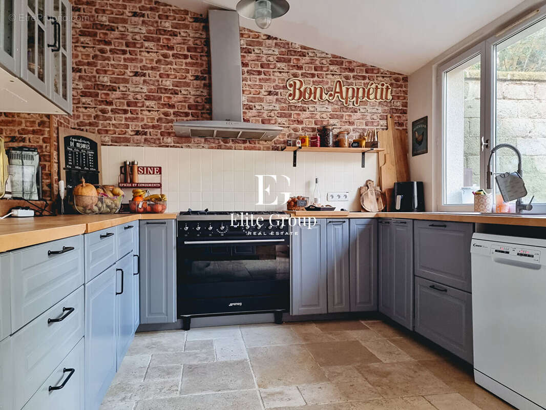 Maison à CHATEAUNEUF-SUR-CHARENTE