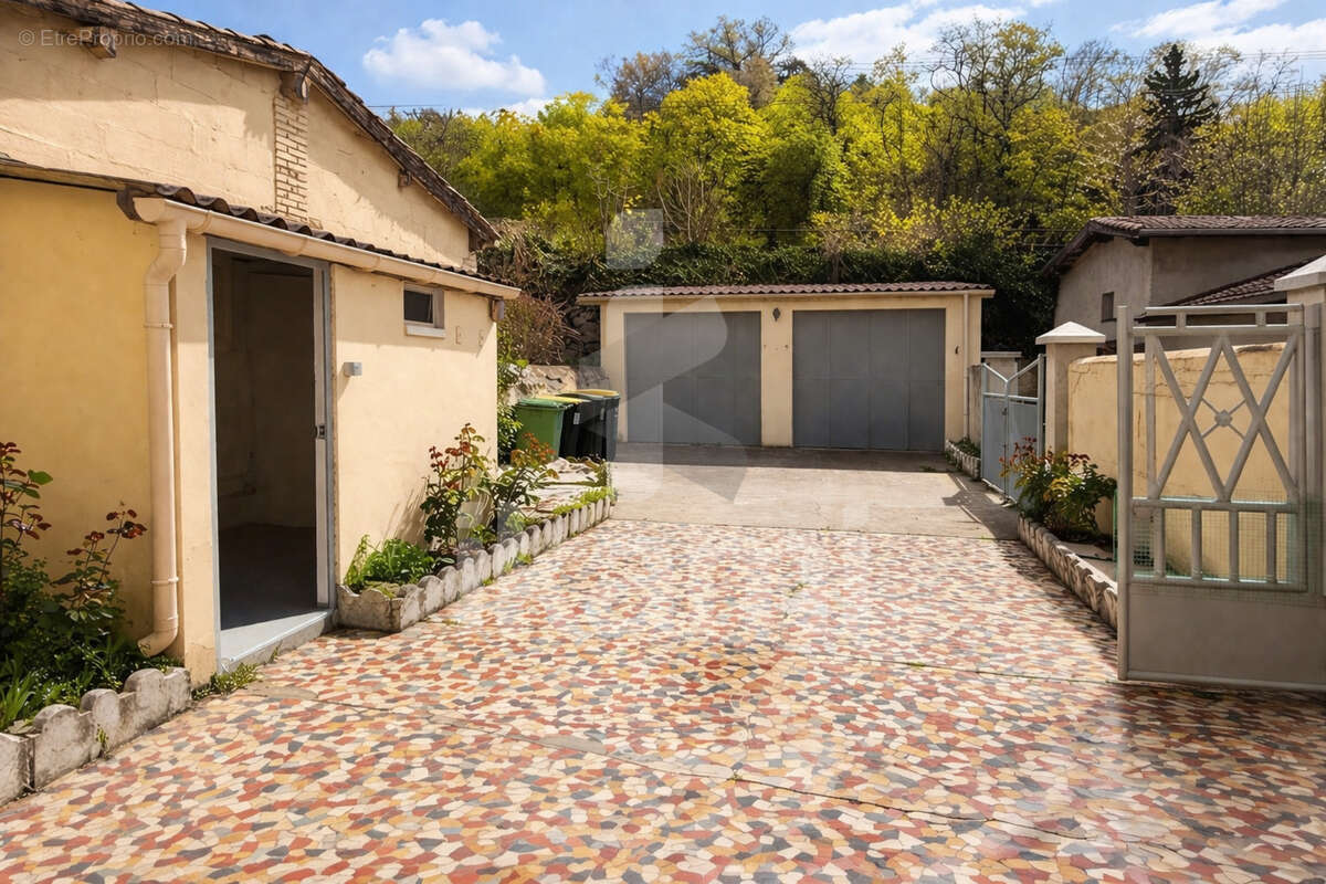 Maison à RIVE-DE-GIER