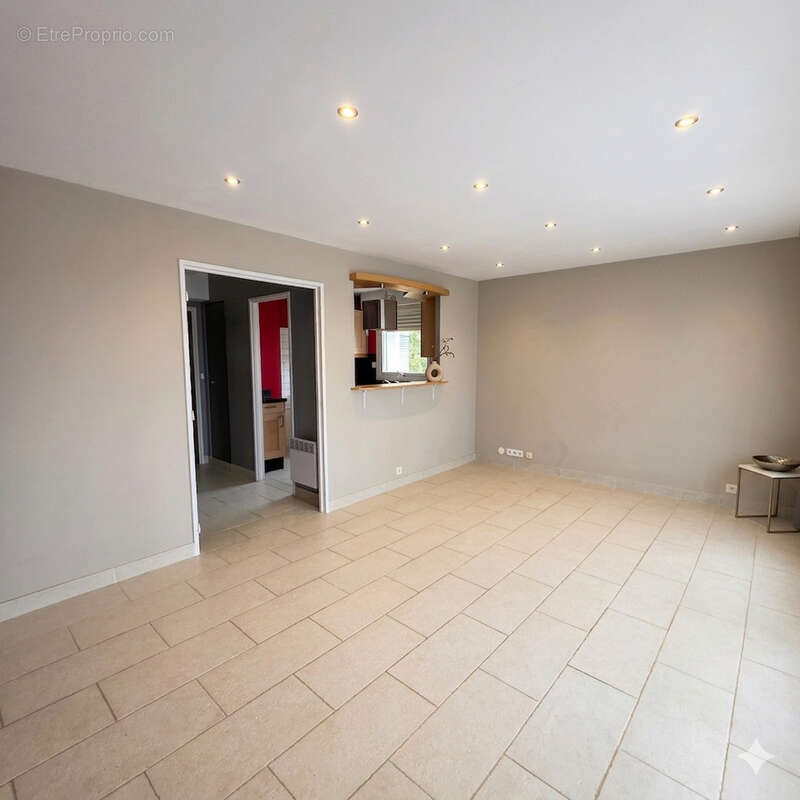 Appartement à ELANCOURT