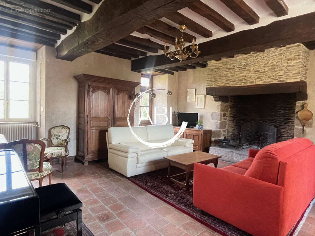 Maison à SAINT-AIGNAN-DE-COUPTRAIN