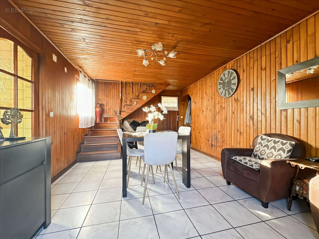 Maison à SAINT-OUEN-L'AUMONE