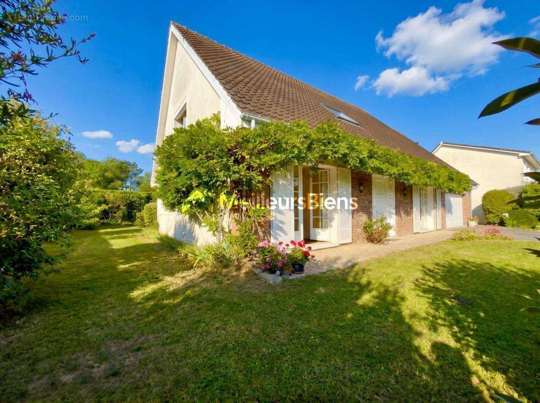 Maison Familiale à Saint Nom la Bretèche - photo 3