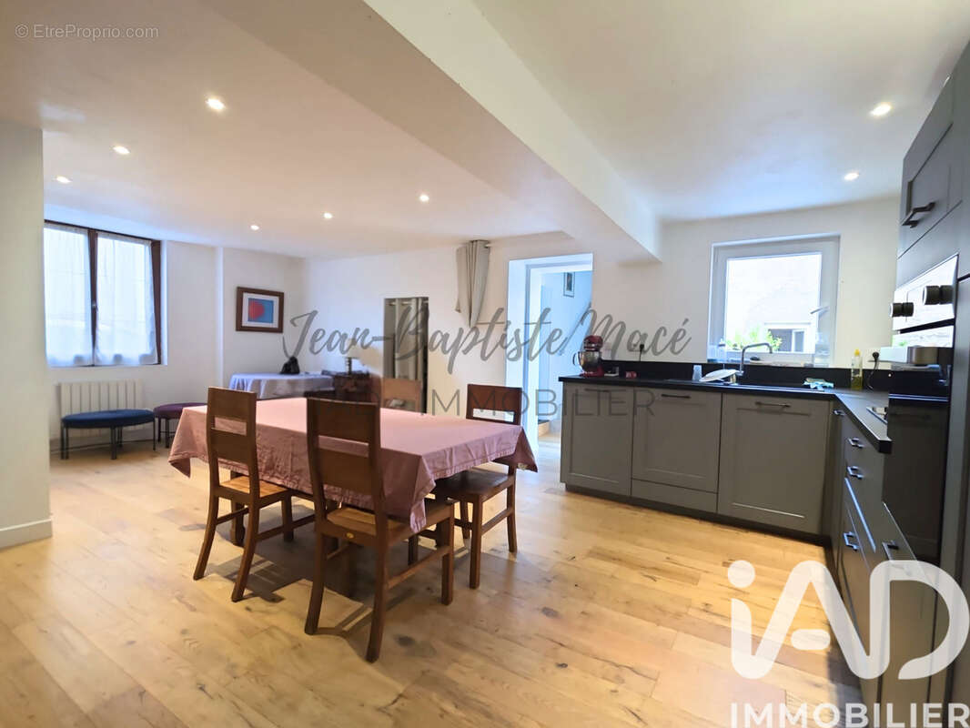 Maison 129 m² à Brissac-Quince  - photo 5