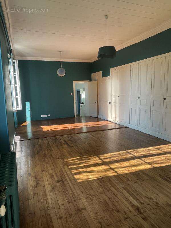 Maison à CHAILLE-LES-MARAIS