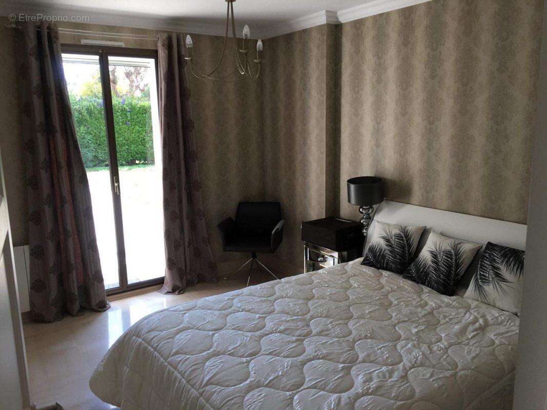 Maison à VILLENEUVE-LOUBET