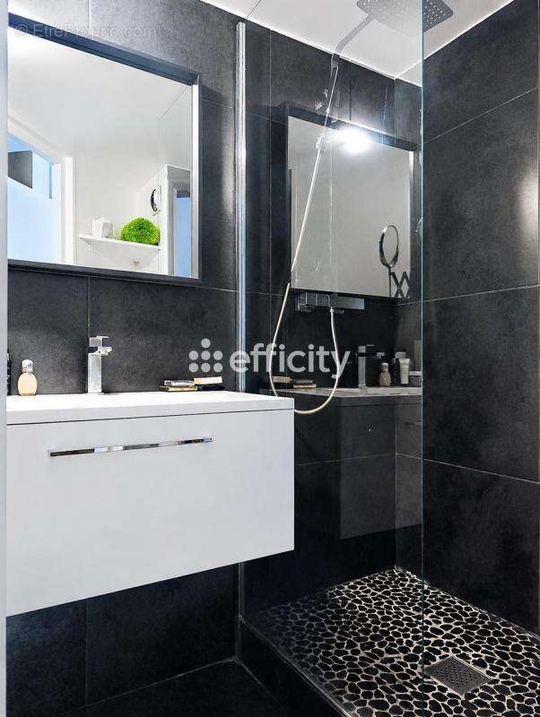 Appartement à SAINT-EGREVE