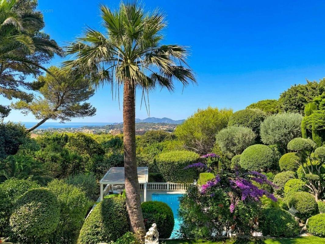 Maison à MOUGINS