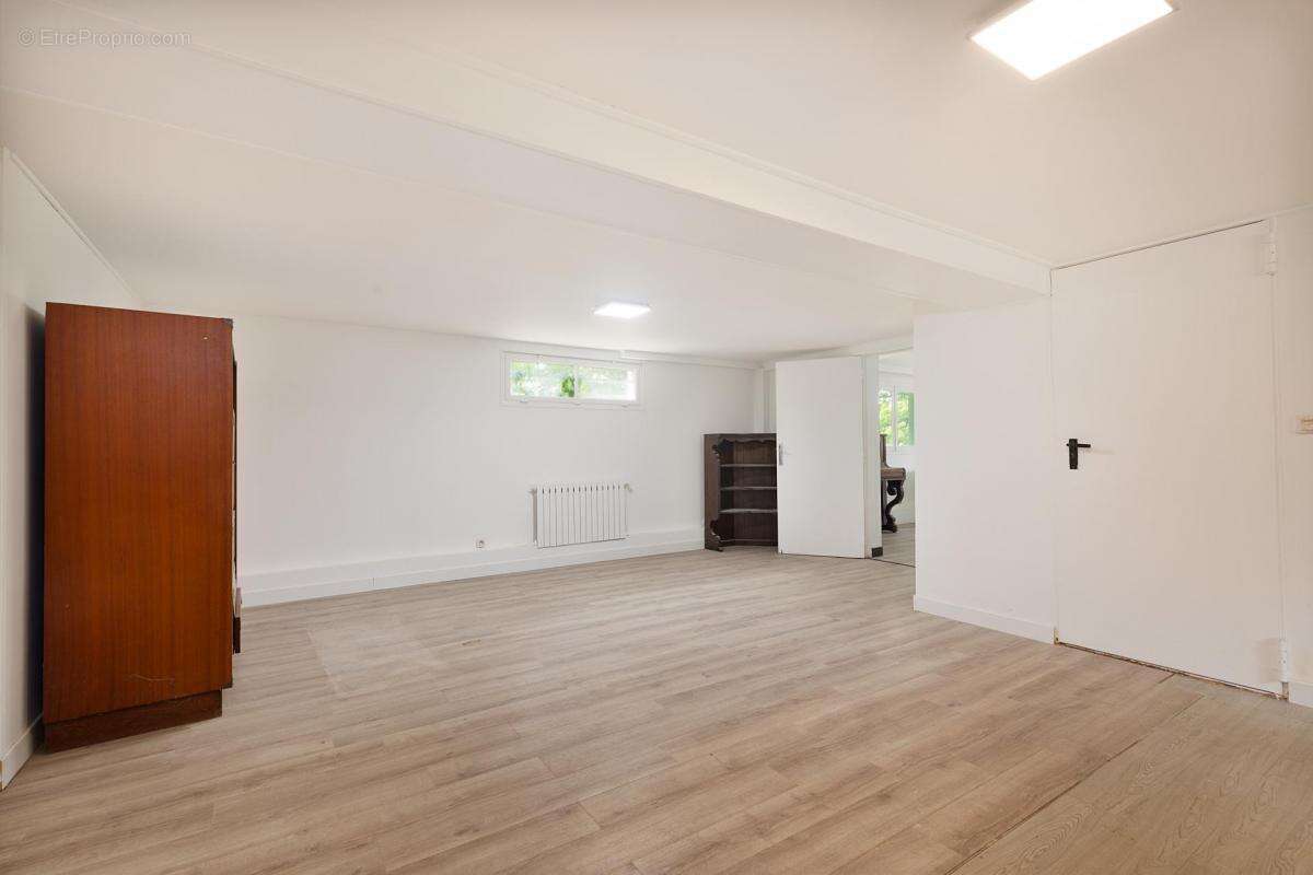 Maison à AUVERS-SUR-OISE