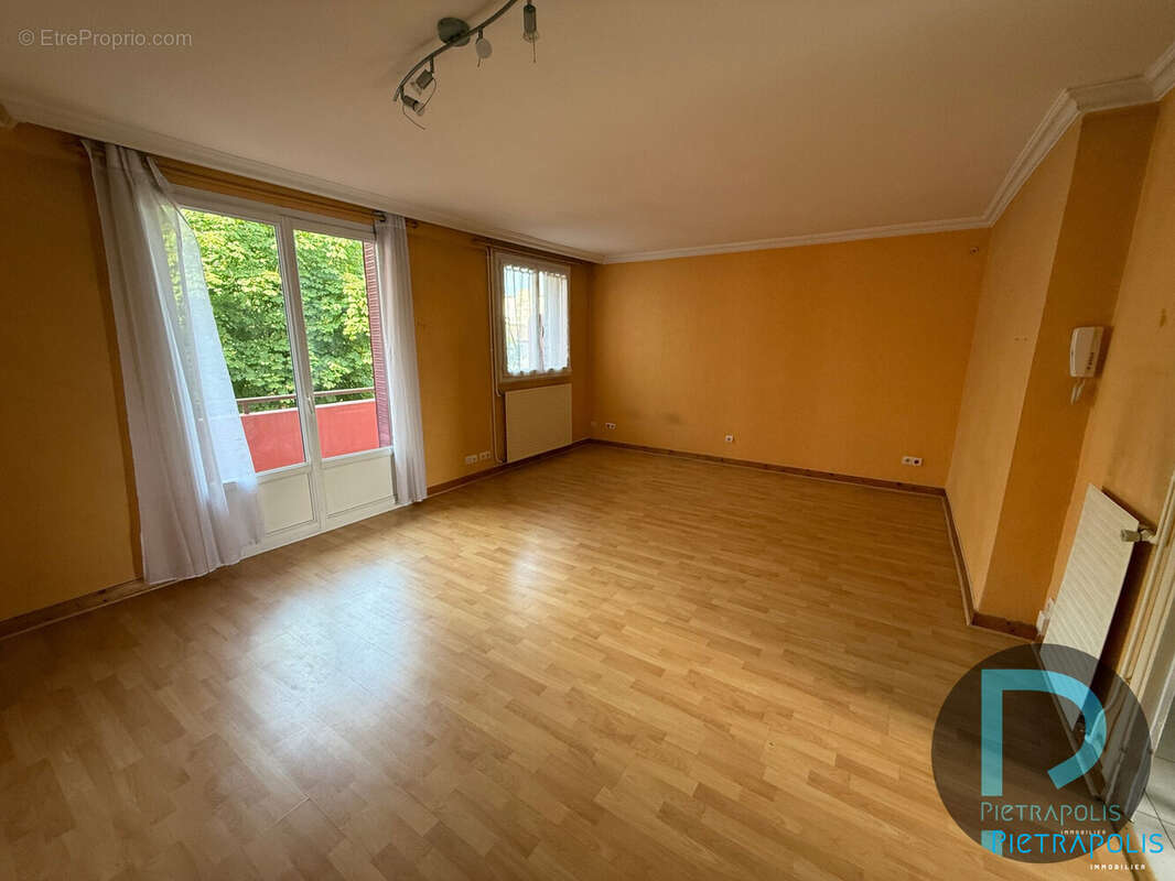 Appartement à VILLEFRANCHE-SUR-SAONE
