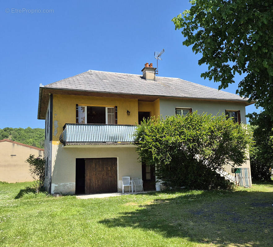 Maison à SAINT-COME-D'OLT