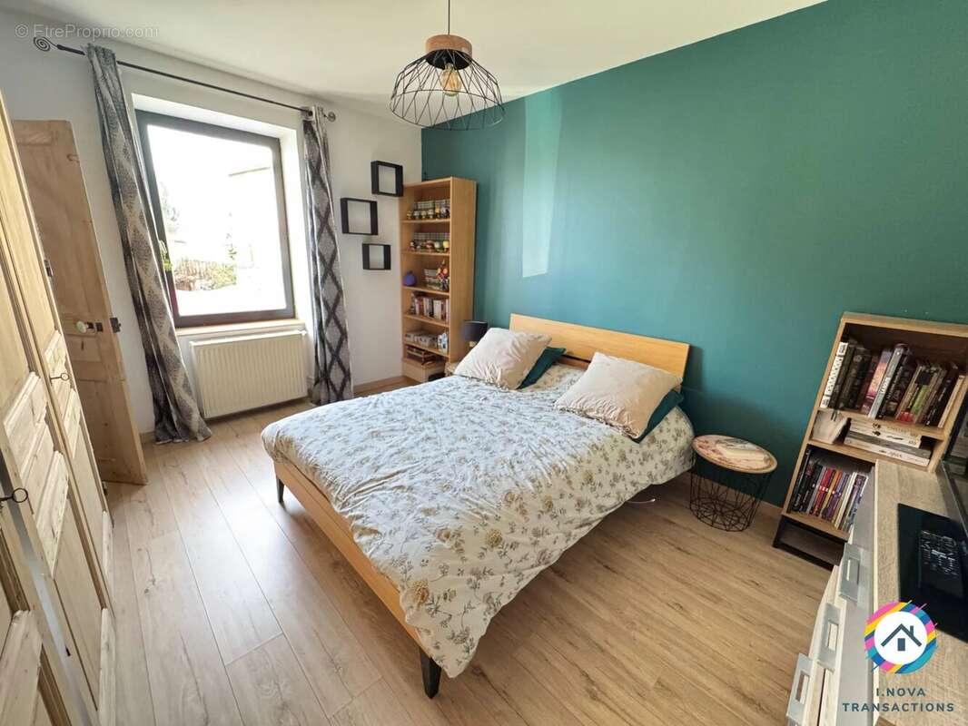 Maison à MONTMERLE-SUR-SAONE