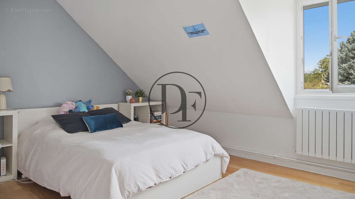 MAISON MONTIGNY-SUR-LOING - 190 M2 avec sous sol total et piscine - photo 15
