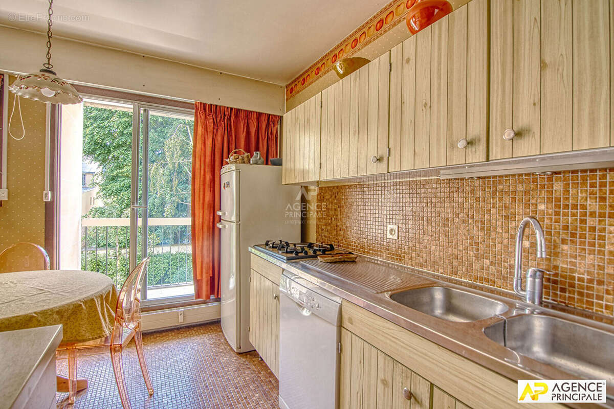 Appartement à VERSAILLES