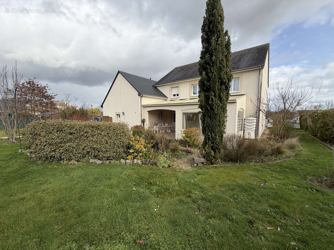 Maison à SABLE-SUR-SARTHE