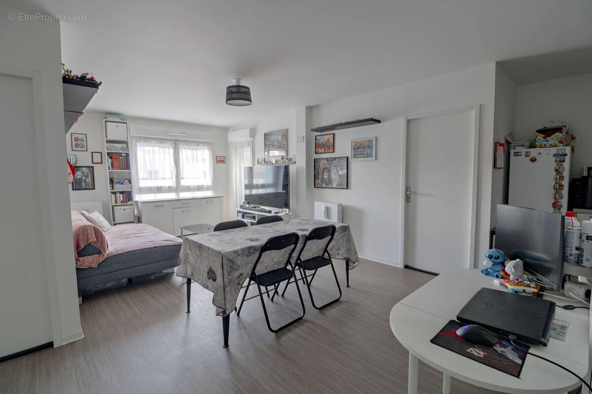 Appartement à DEVILLE-LES-ROUEN