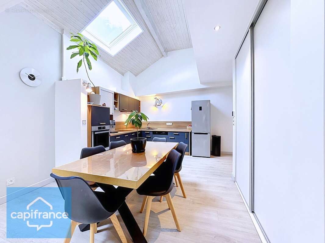Appartement/Loft à vendre 4 pièces 96m2 PERRIGNIER (74) - photo 4